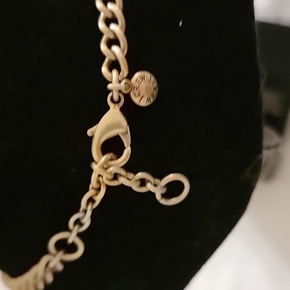 J Crew Pear or Tearshaped Blue Faux Gemstone Gold Tone Necklace Excellent Condit - Picture 5 of 16